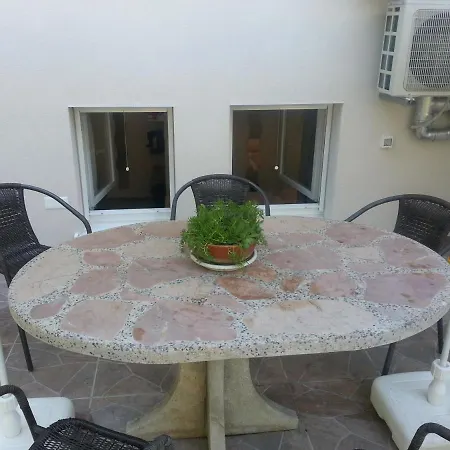 Apartament 4 Seasons Split