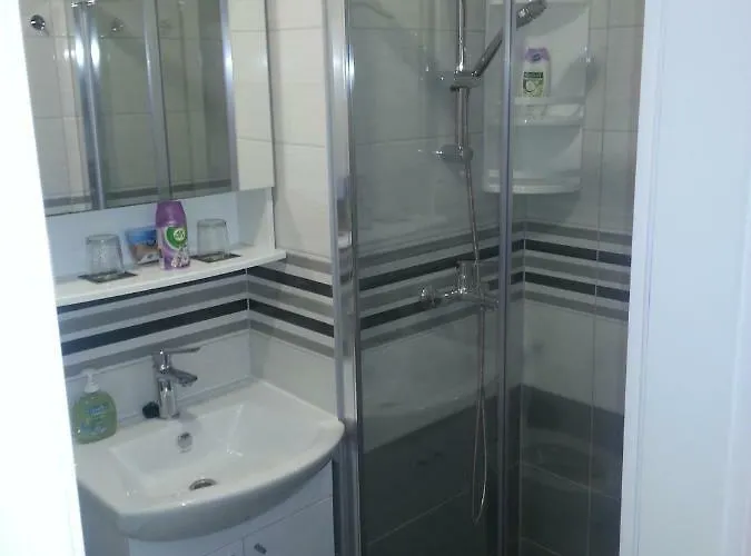 4 Seasons - Under Forest Park, Free Parking Apartmán *