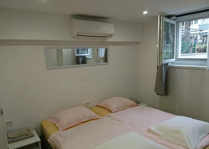 Apartmán 4 Seasons - Under Forest Park, Free Parking *