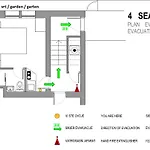 4 Seasons - Under Forest Park, Free Parking * Split